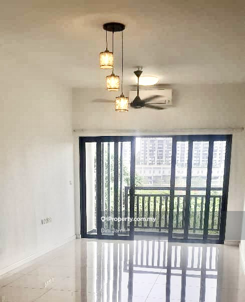 Residensi Servis untuk Disewa di Suria Residence oleh Dini Jamil - iProperty.com.my
