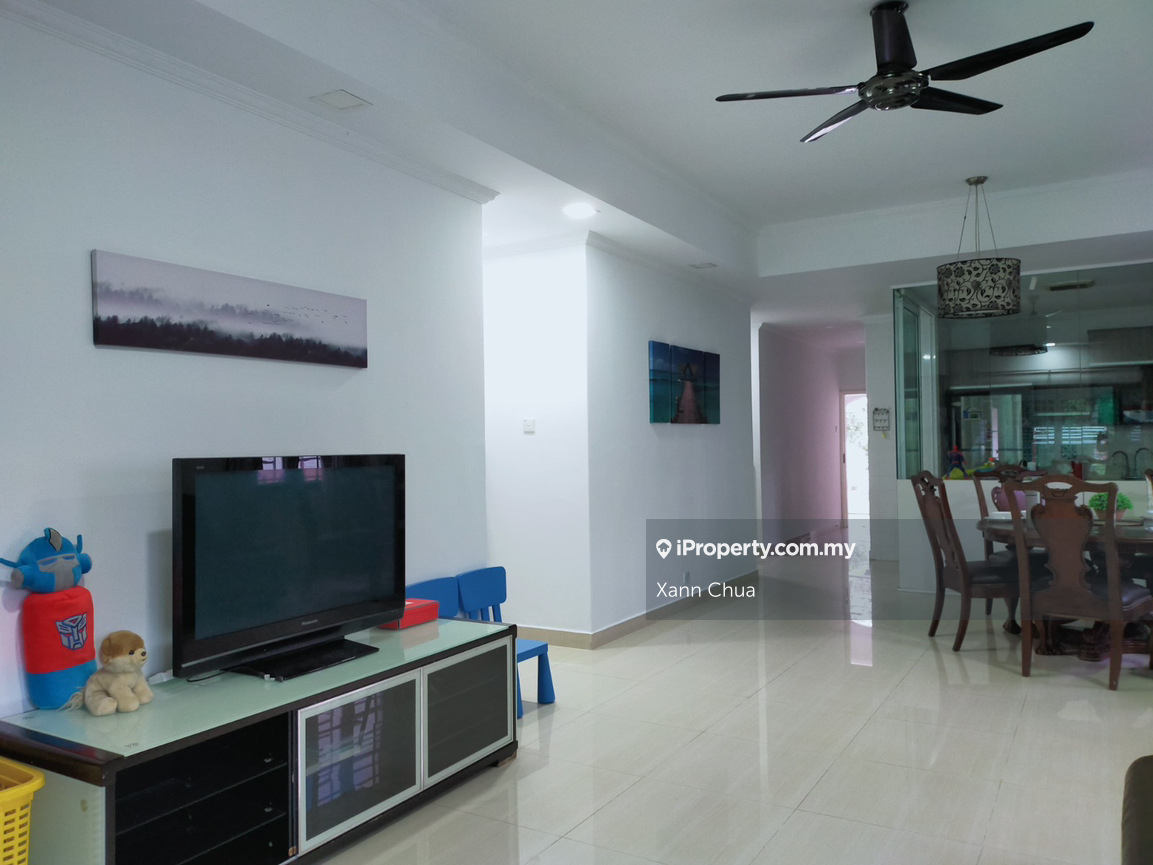 Townhouse for Sale in Country Heights, Kajang by Xann Chua - iProperty.com.my