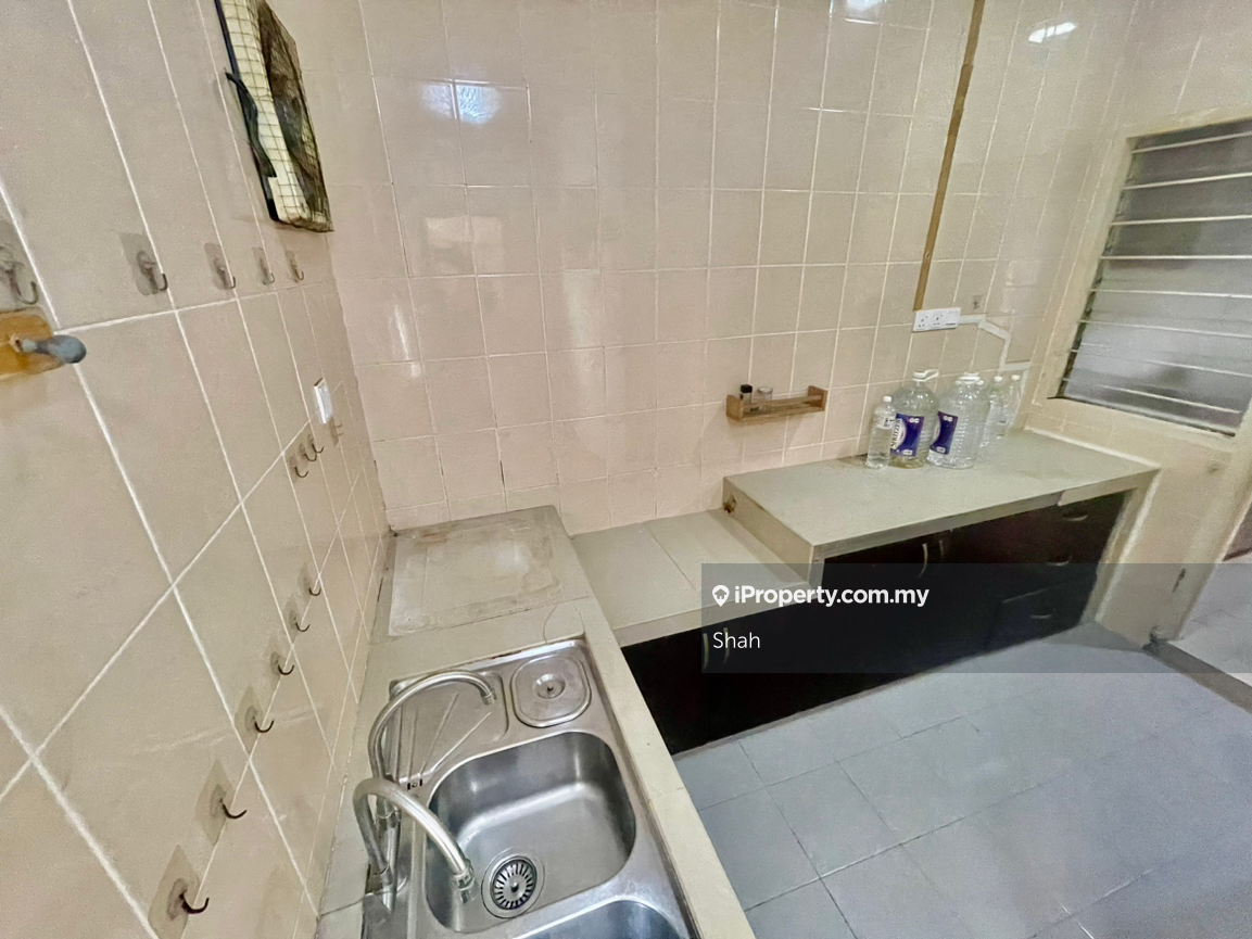 Rumah Berangkai 2 Tingkat untuk Dijual di Kelana Jaya, Petaling Jaya oleh Shah - iProperty.com.my