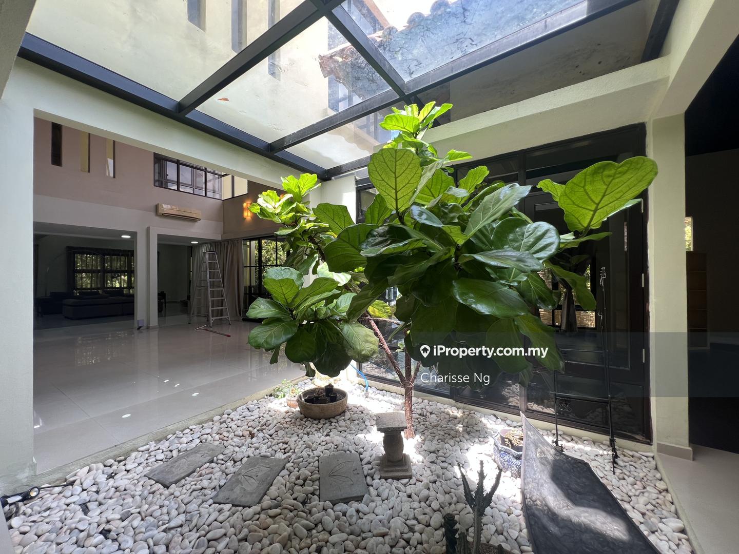 Bungalow House for Sale in Bukit Gita Bayu, Seri Kembangan by Charisse Ng - iProperty.com.my