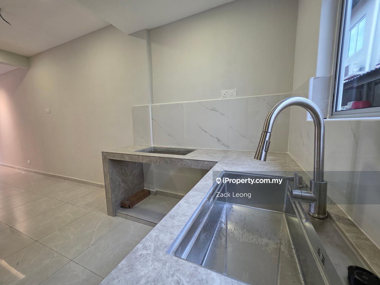 Rumah Berangkai 2 Tingkat untuk Dijual di TAMAN PUCHONG UTAMA, Puchong oleh Zack Leong - iProperty.com.my