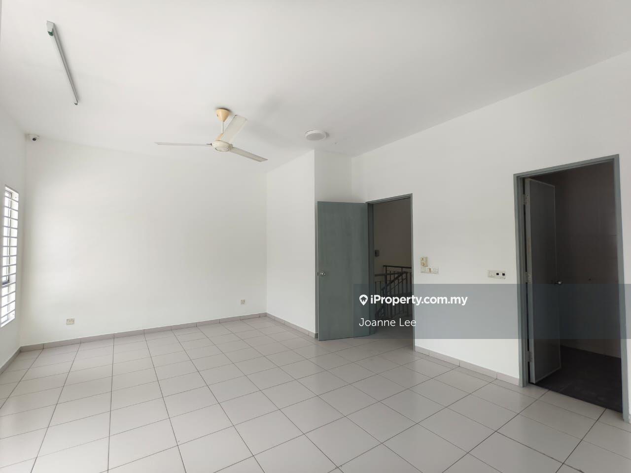 Rumah Berangkai 2 Tingkat untuk Dijual di Setia Indah, Setia Alam oleh Joanne Lee - iProperty.com.my