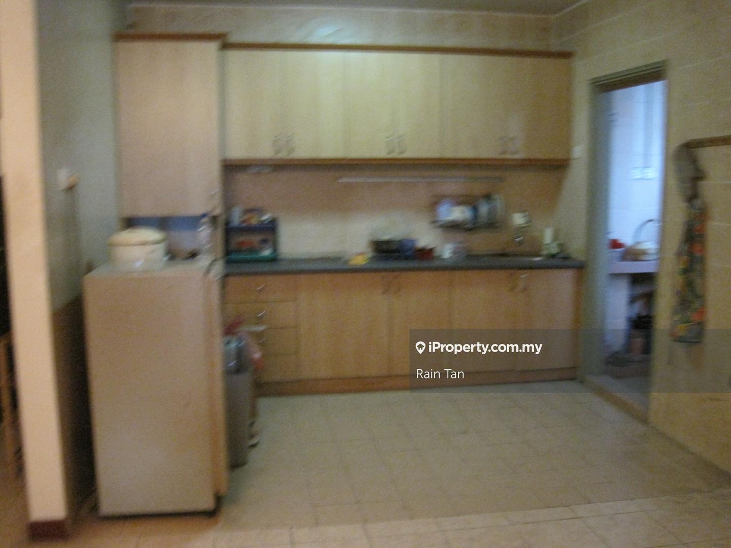 Kondominium untuk Dijual di Amadesa Resort Condominium oleh Rain Tan - iProperty.com.my