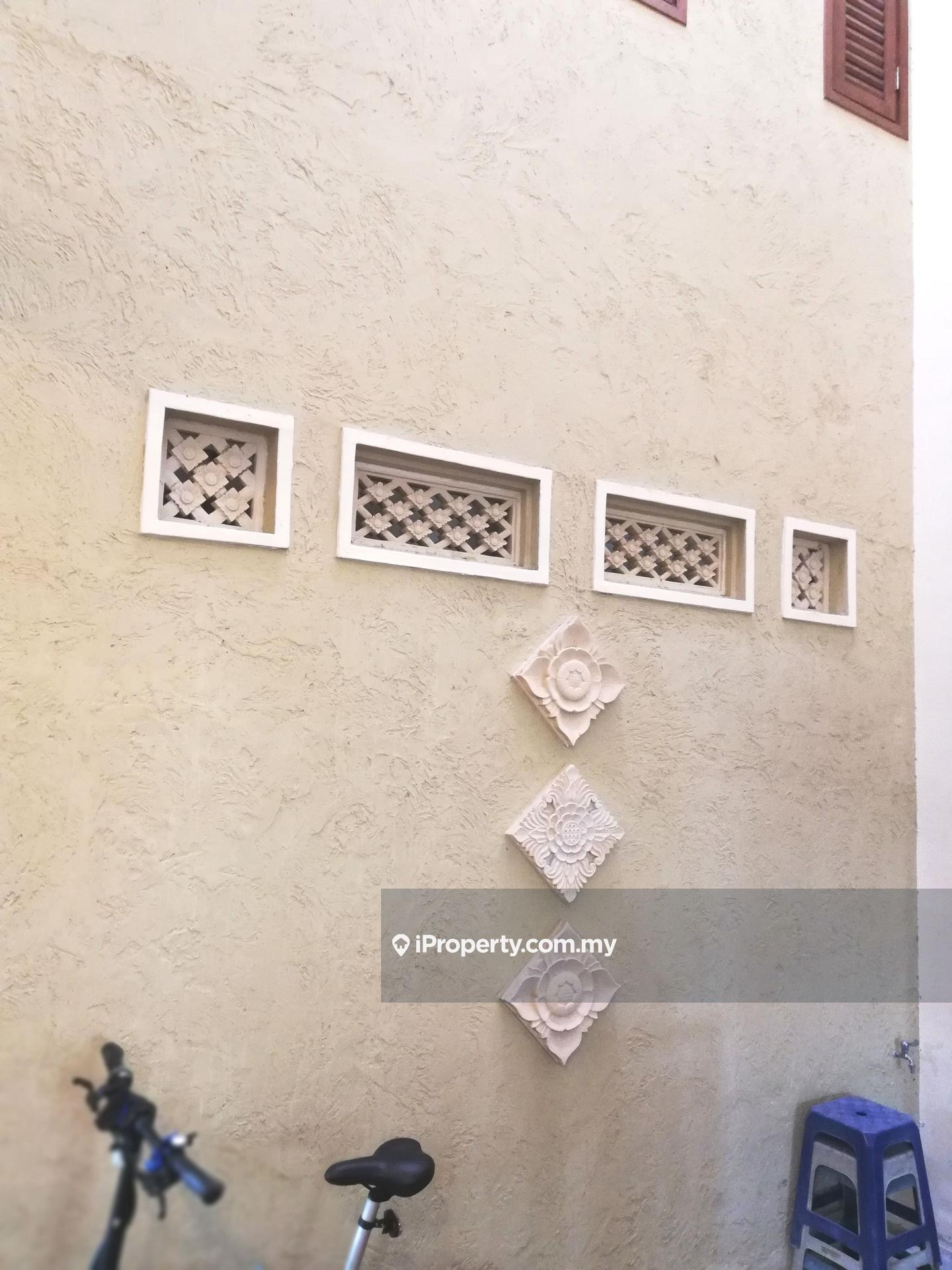 Rumah Berkembar untuk Dijual di Brown Garden, Gelugor oleh Josephine Khoo - iProperty.com.my