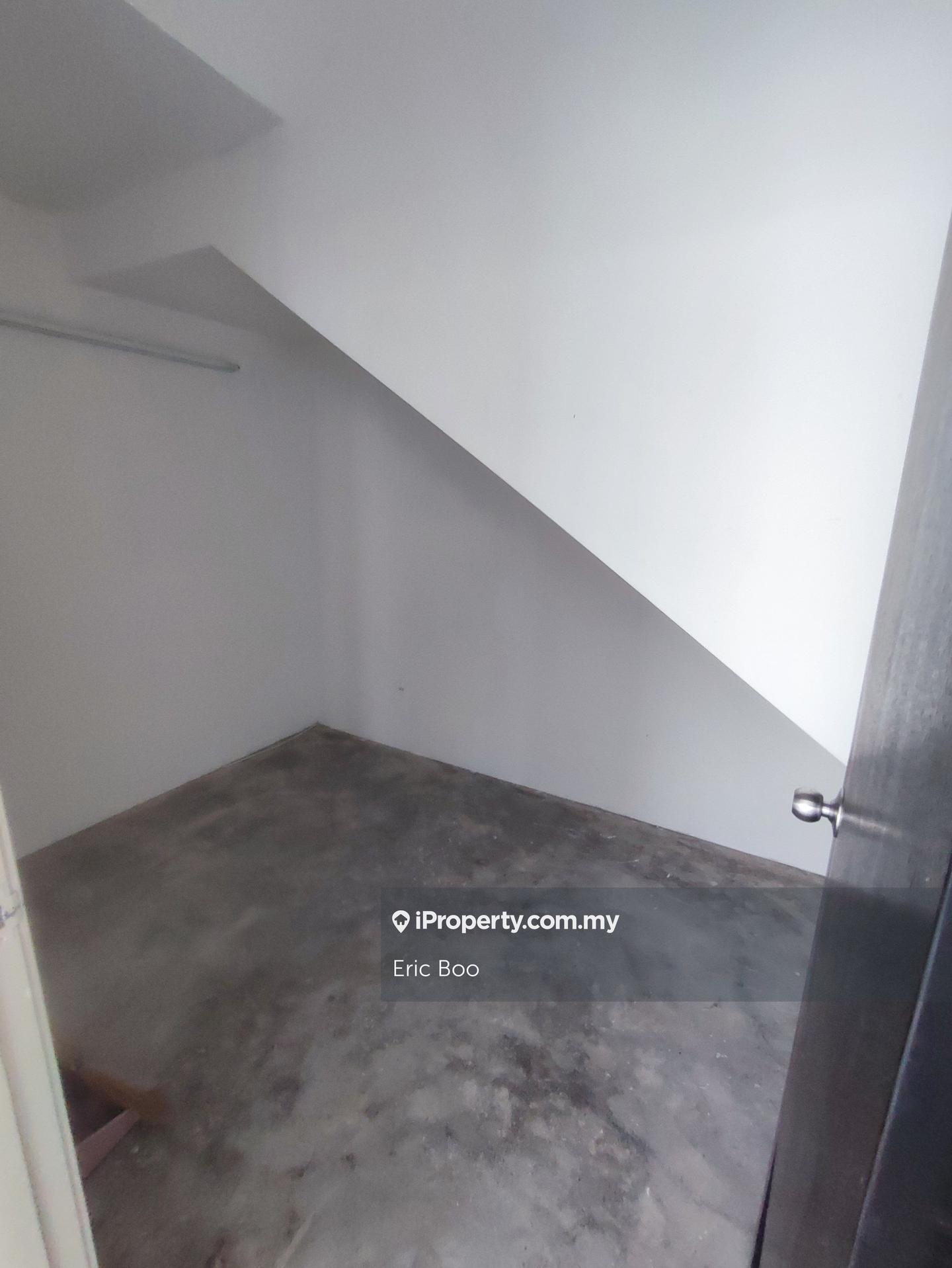 Semi-Detached House for Sale in 2 Storey SemiD Hijauan Hills, Simpang Ampat by Eric Boo - iProperty.com.my