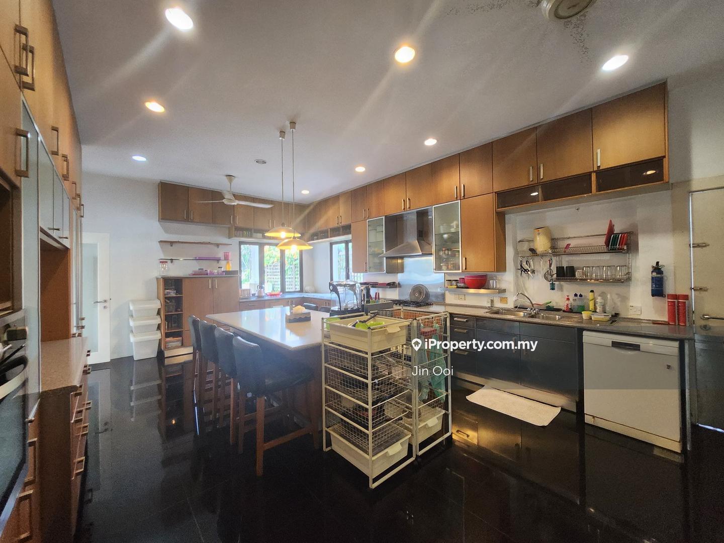 Bungalow House for Sale in Kelana Jaya, Petaling Jaya by Jin Ooi - iProperty.com.my