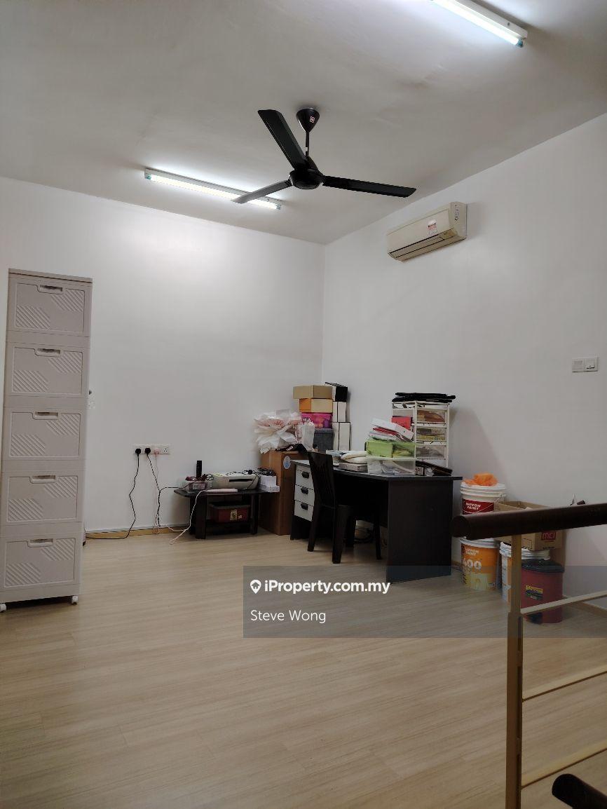 Rumah Berangkai 3 Tingkat untuk Dijual di Eden Jalil, Seri Kembangan oleh Steve Wong - iProperty.com.my