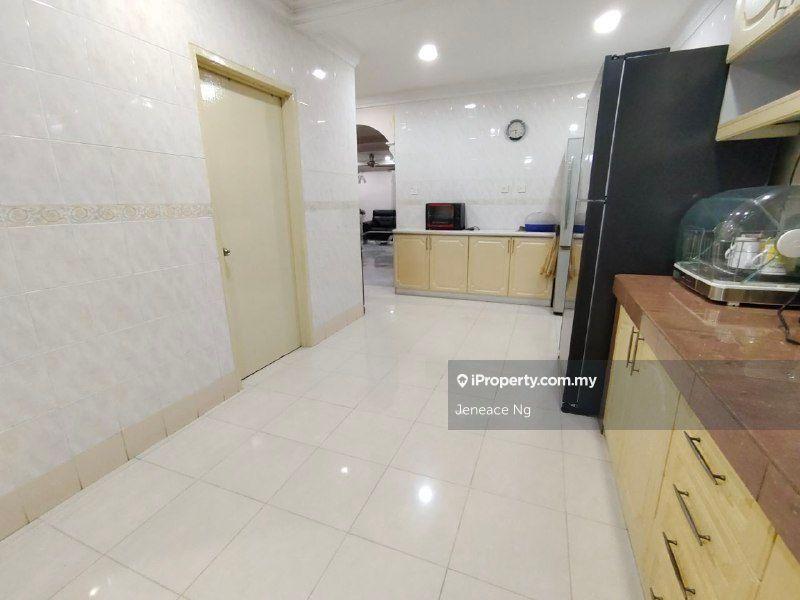 Rumah Berangkai 2 Tingkat untuk Dijual di Usj 23, Subang Jaya oleh Jeneace Ng - iProperty.com.my