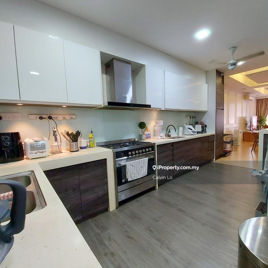 Rumah Berangkai 3 Tingkat untuk Dijual di Kinrara Residence, Puchong oleh Calvin Lo - iProperty.com.my