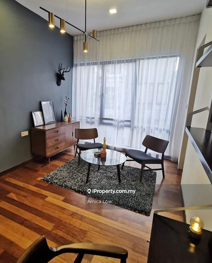 Rumah Berangkai 3 Tingkat untuk Dijual di Taman Equine, Seri Kembangan oleh Arnica Low - iProperty.com.my