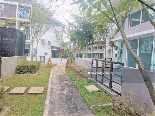 3-storey Terraced House for Sale in 3 Sty Freehold Terrace 2755sf Tiara South Semenyih, Semenyih by Hl Lau - iProperty.com.my