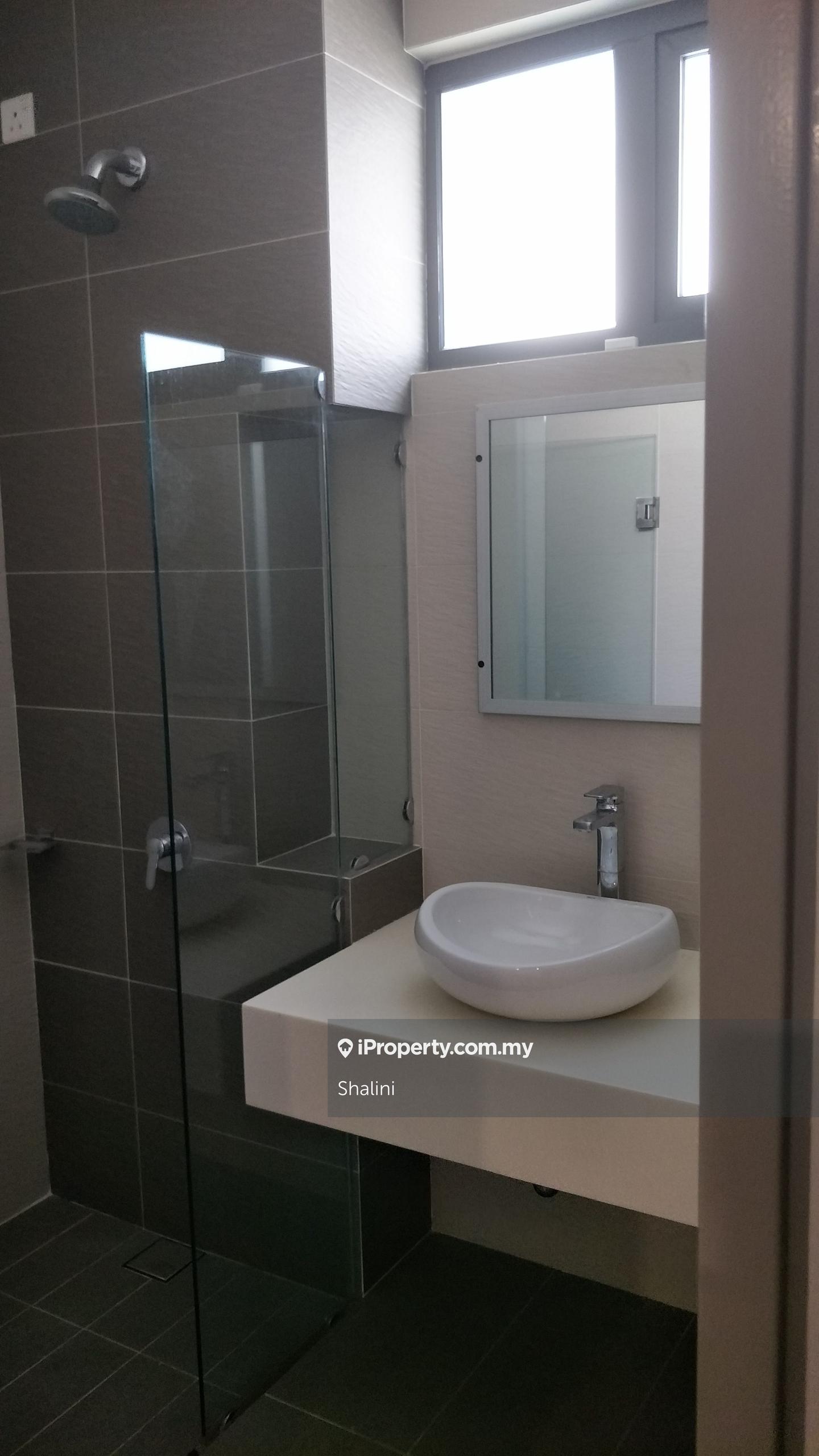 Rumah Berkembar untuk Dijual di Saujana Impian, Kajang oleh Shalini - iProperty.com.my