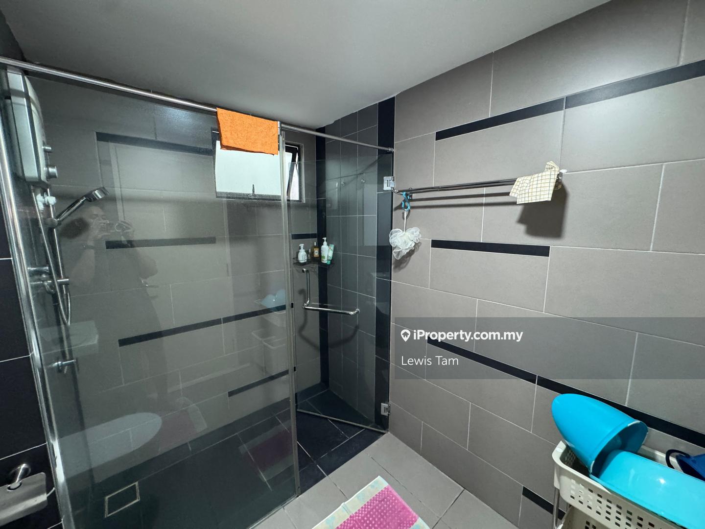 Condominium for Sale in The Z Residence by Lewis Tam - iProperty.com.my