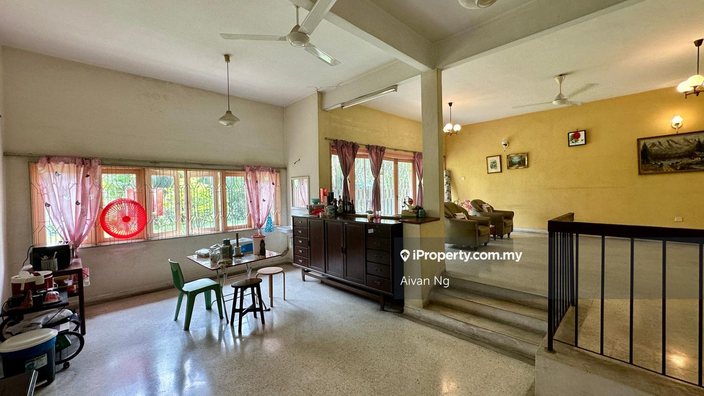 Bungalow House for Sale in Taman Lucky, Bangsar by Aivan Ng - iProperty.com.my