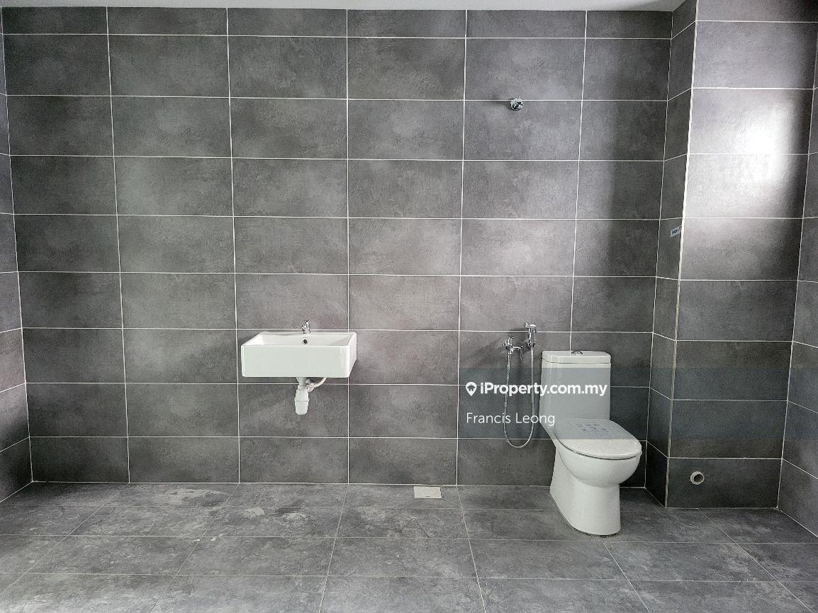 Rumah Berangkai 3 Tingkat untuk Dijual di Batu 9, Cheras oleh Francis Leong - iProperty.com.my
