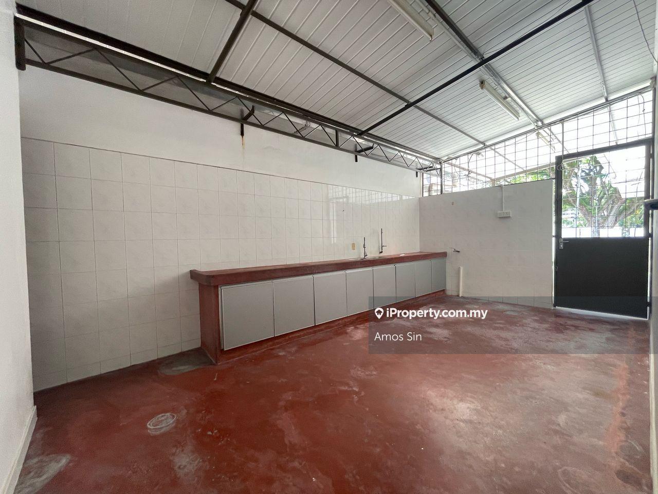 Semi-Detached House for Sale in Taman Kampar, George Town by Amos Sin - iProperty.com.my
