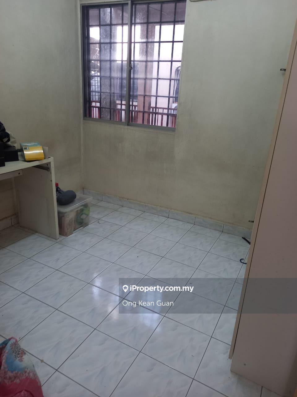 Rumah Pangsa untuk Dijual di Taman Sri Manja oleh Ong Kean Guan - iProperty.com.my