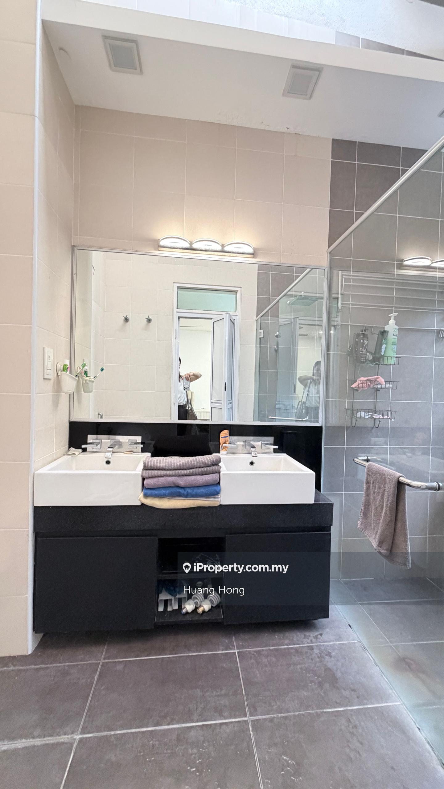 3-storey Terraced House for Sale in Schubert, Symphony Hills, Cyberjaya by Huang Hong - iProperty.com.my