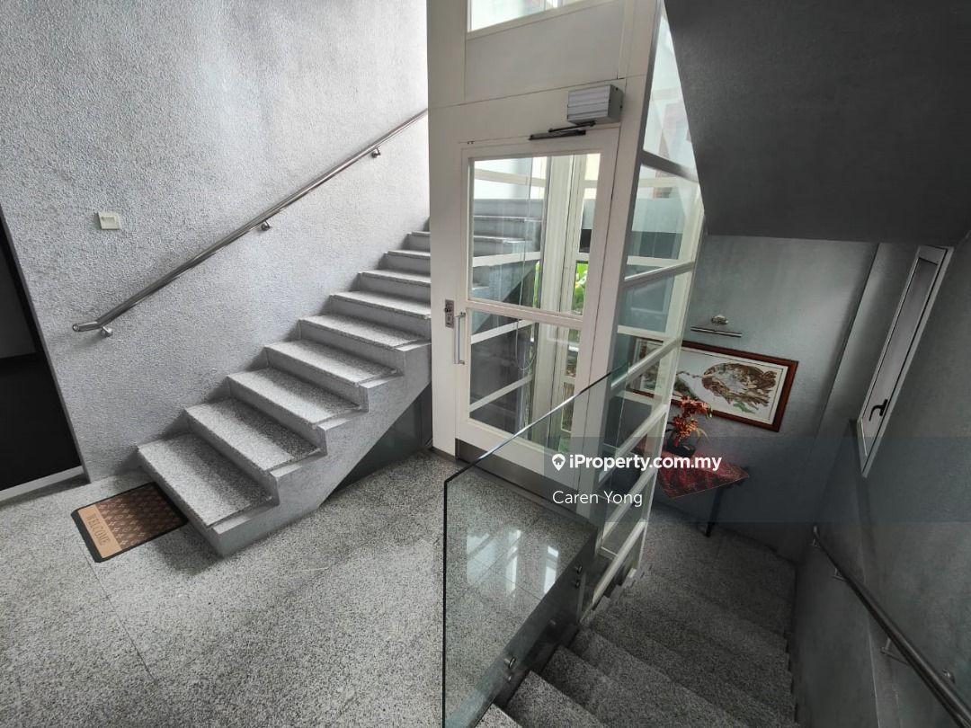 Bungalow House for Sale in Seapark, Petaling Jaya by Caren Yong - iProperty.com.my