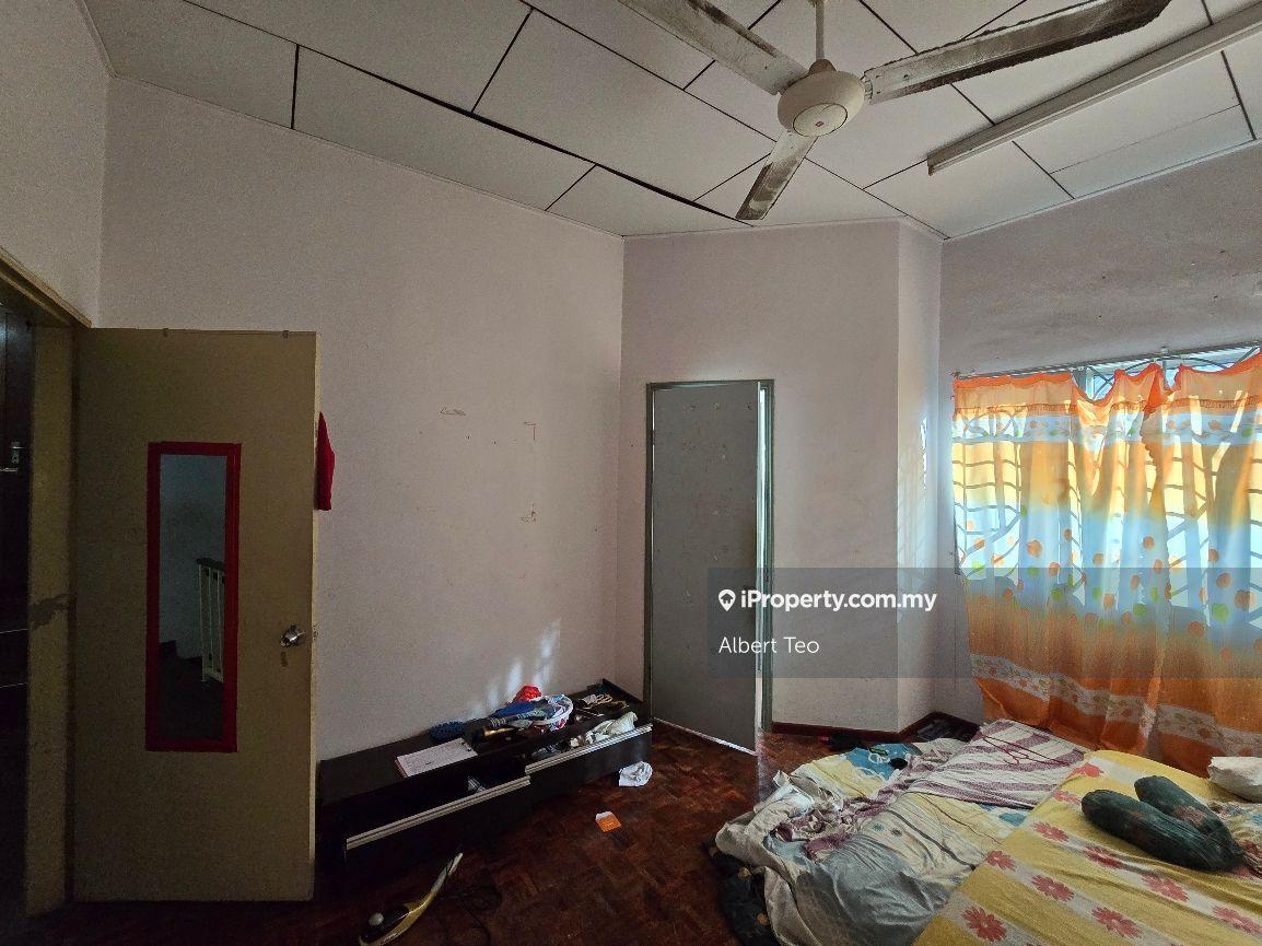 Rumah Berangkai 2 Tingkat untuk Dijual di Taman Flora, Batu Pahat oleh Albert Teo - iProperty.com.my