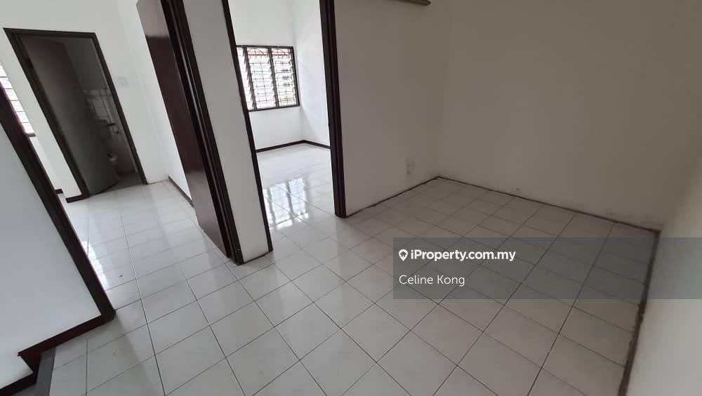Rumah Berangkai 2 Tingkat untuk Dijual di Usj 1, Subang Jaya oleh Celine Kong - iProperty.com.my