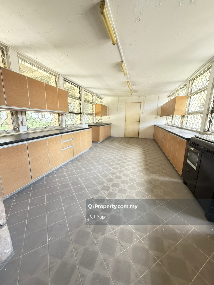 Bungalow House for Sale in Ampang Hilir, Ampang by Pat Yap - iProperty.com.my