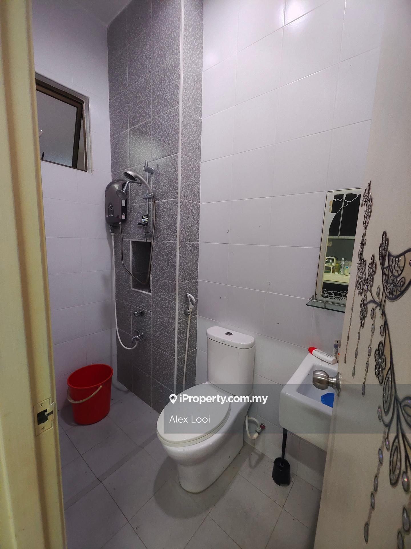 Rumah Berangkai 2 Tingkat untuk Dijual di Taman Pulai Utama, Skudai oleh Alex Looi - iProperty.com.my