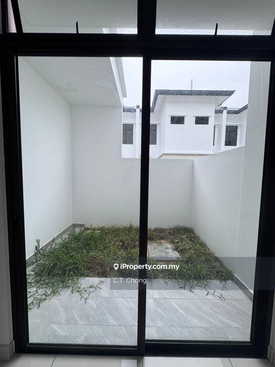 Rumah Berangkai 2 Tingkat untuk Dijual di Taman Dato Onn, Johor Bahru oleh C.T. Chong - iProperty.com.my