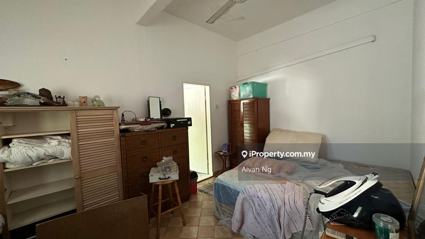 Bungalow House for Sale in Taman Lucky, Bangsar by Aivan Ng - iProperty.com.my