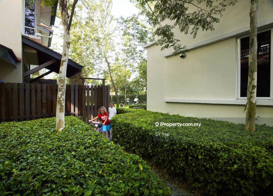 Rumah Berangkai 3 Tingkat untuk Disewa di Adiva Courtyard Desa Parkcity, Desa Parkcity oleh SY Yap - iProperty.com.my