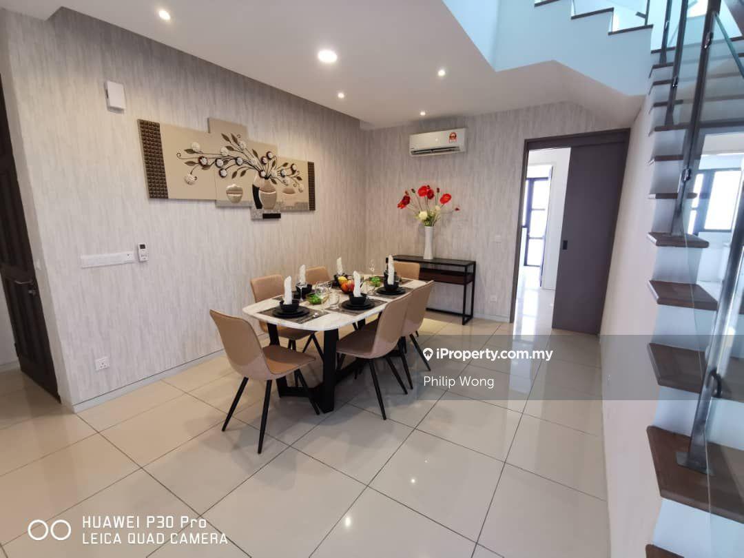 Rumah Bandar untuk Disewa di Kampung Baru Seri Kembangan, Seri Kembangan oleh Philip Wong - iProperty.com.my