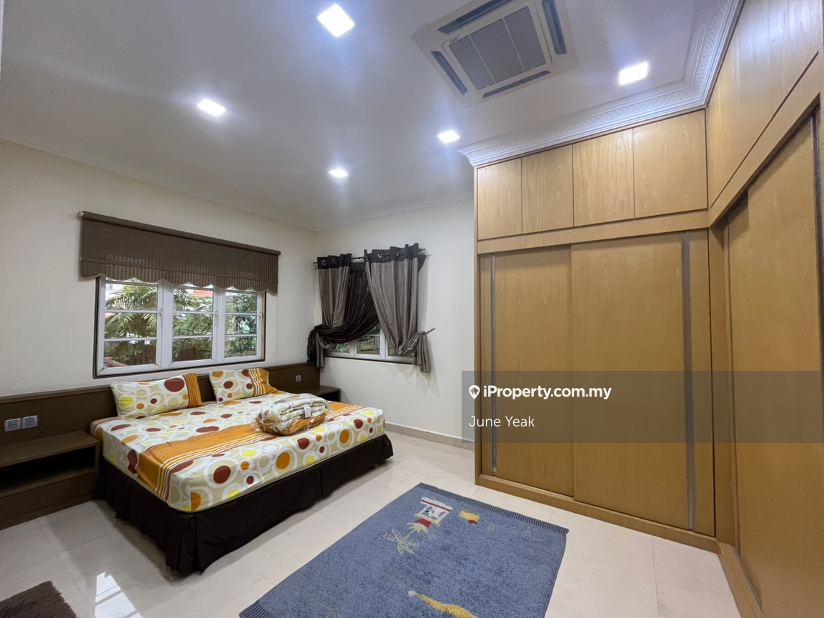 Bungalow House for Sale in Taman Villa Heights, Kajang by June Yeak - iProperty.com.my