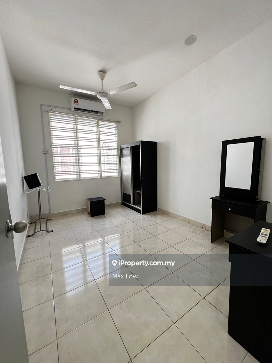 Rumah Berangkai 2 Tingkat untuk Dijual di Suria Warisan, Kota Warisan, KLIA, Sepang, Sepang oleh Max Low - iProperty.com.my