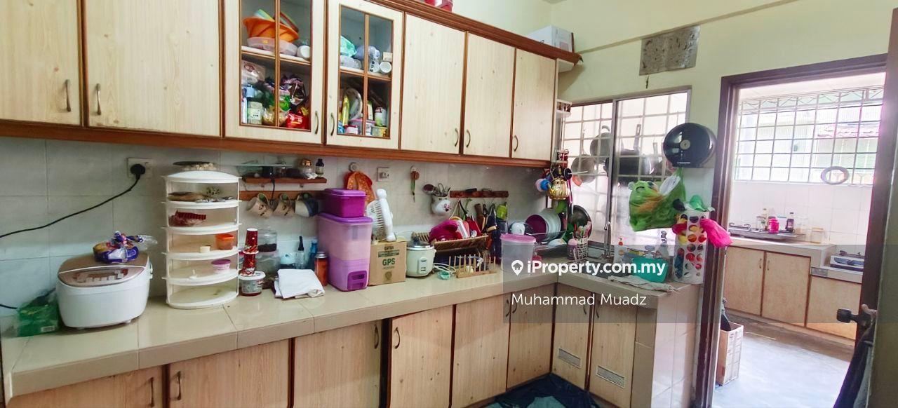 Rumah Berangkai 2 Tingkat untuk Dijual di Jalan Sungai Rasau, Berjaya Park, Shah Alam oleh Muhammad Muadz - iProperty.com.my