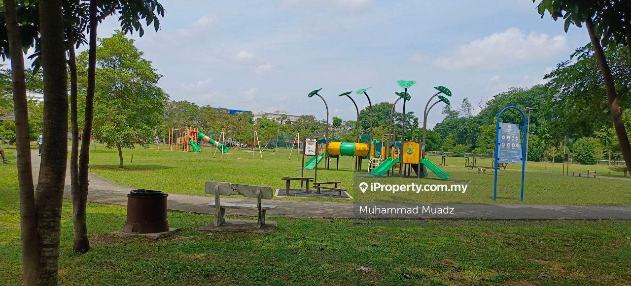 Rumah Berangkai 2 Tingkat untuk Dijual di Jalan Sungai Rasau, Berjaya Park, Shah Alam oleh Muhammad Muadz - iProperty.com.my