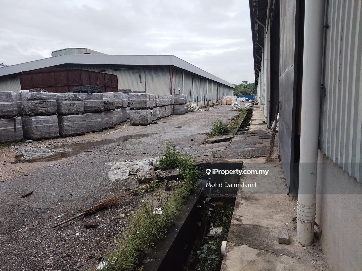 Warehouse for Sale in Seksyen 35, Shah Alam by Mohd Daim Jamil - iProperty.com.my