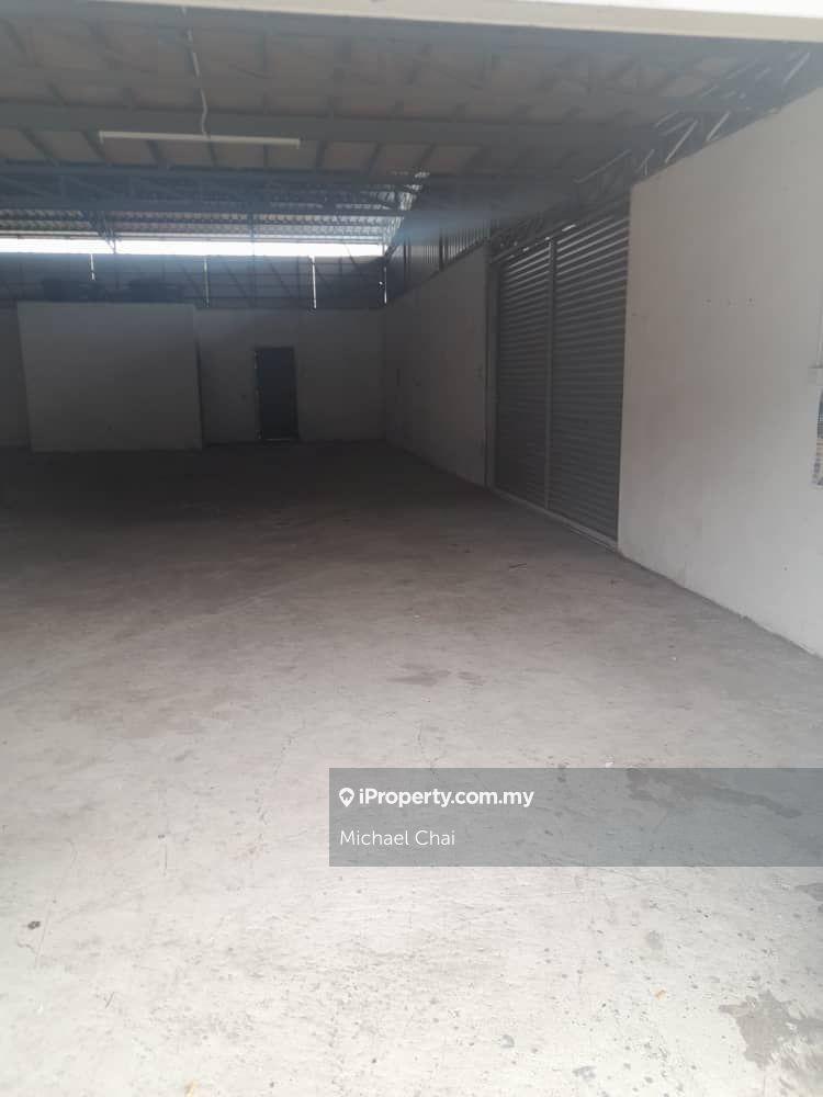 Kilang Teres untuk Disewa di Jalan Kampung Baru,, Puchong oleh Michael Chai - iProperty.com.my