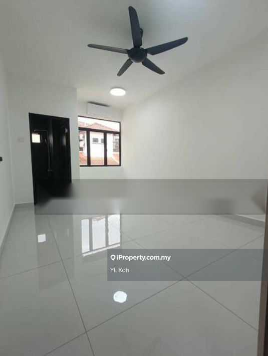 Rumah Kluster untuk Dijual di Taman Pelangi Indah, Ulu Tiram oleh YL Koh - iProperty.com.my