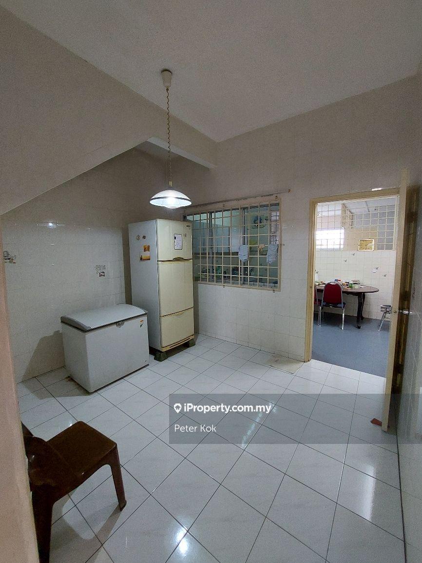 Banglo untuk Dijual di Seapark, Seksyen 21, Petaling Jaya oleh Peter Kok - iProperty.com.my
