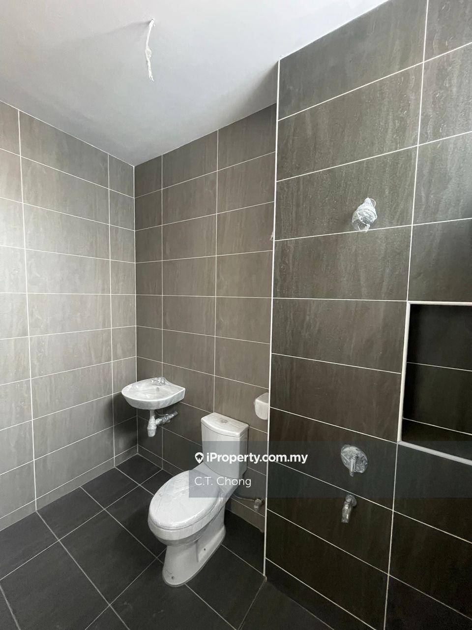 Rumah Berangkai 2 Tingkat untuk Dijual di Taman Austin Duta, Tebrau oleh C.T. Chong - iProperty.com.my