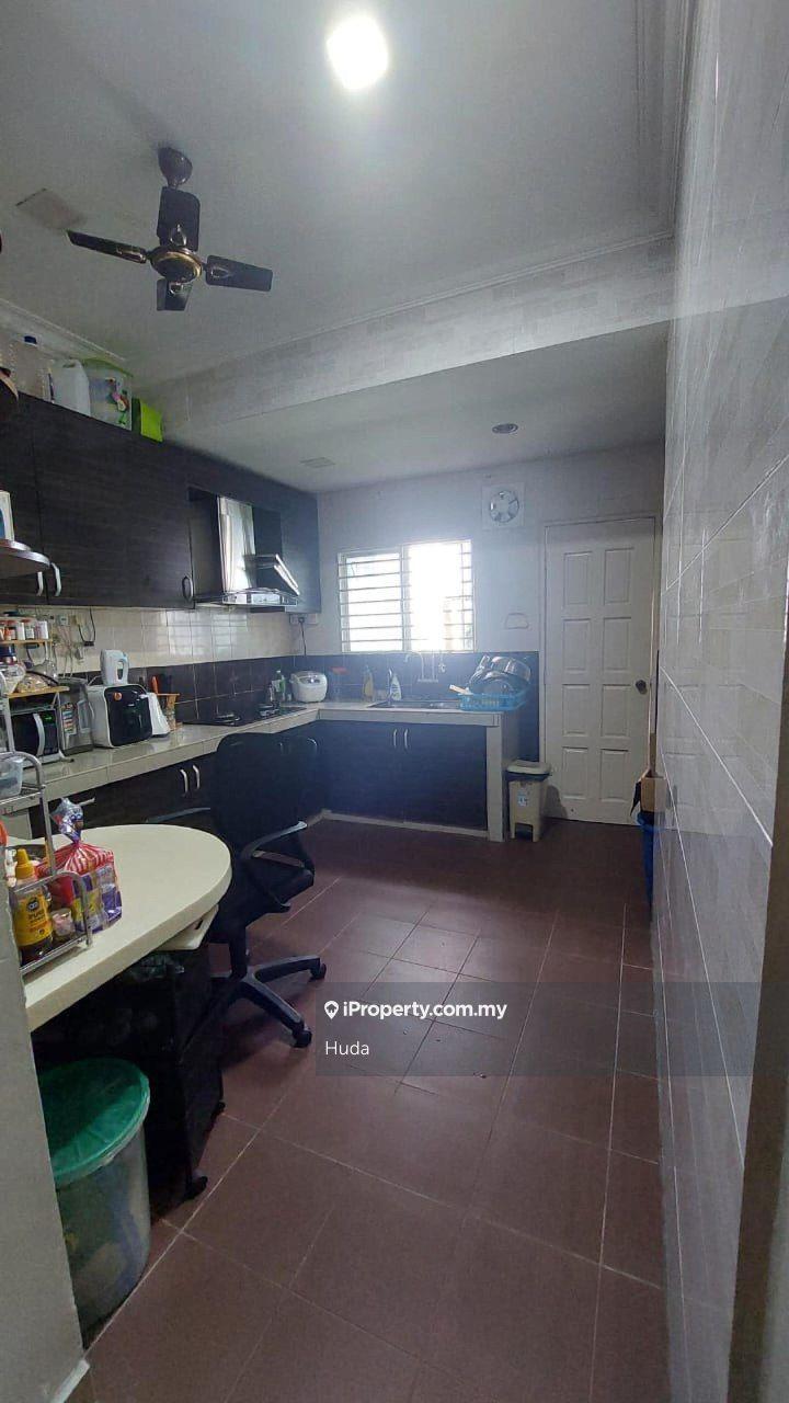 Rumah Berangkai 1 Tingkat untuk Dijual di Seksyen 28, Shah Alam oleh Huda - iProperty.com.my