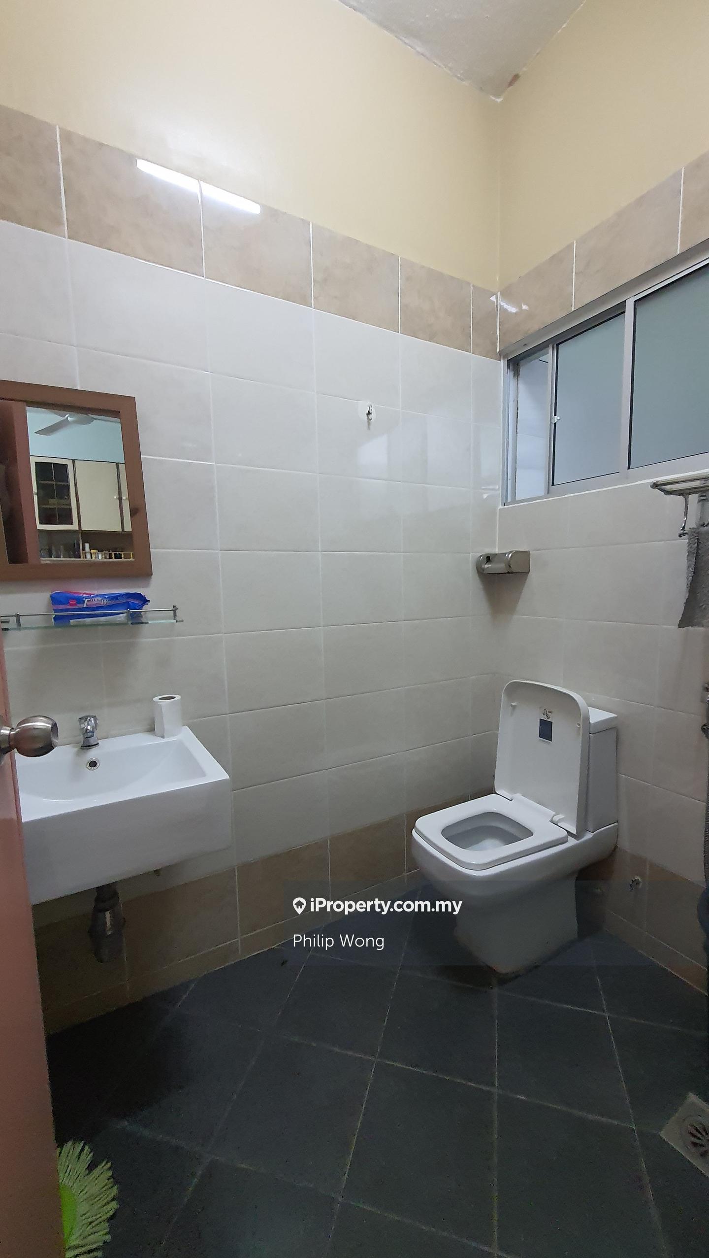 2-storey Terraced House for Sale in Taman Universiti Indah, Seri Kembangan by Philip Wong - iProperty.com.my
