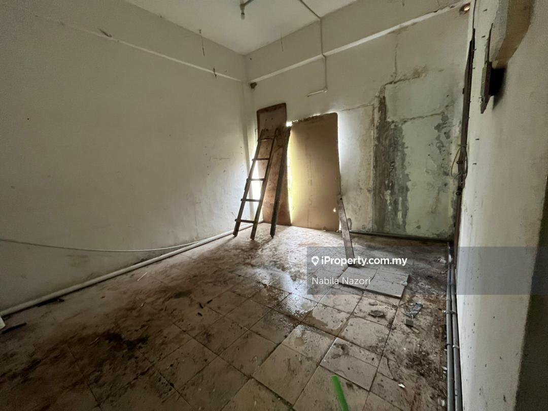 Shop-Office for Sale in Kota Bharu, Kelantan by Nabila Nazori - iProperty.com.my