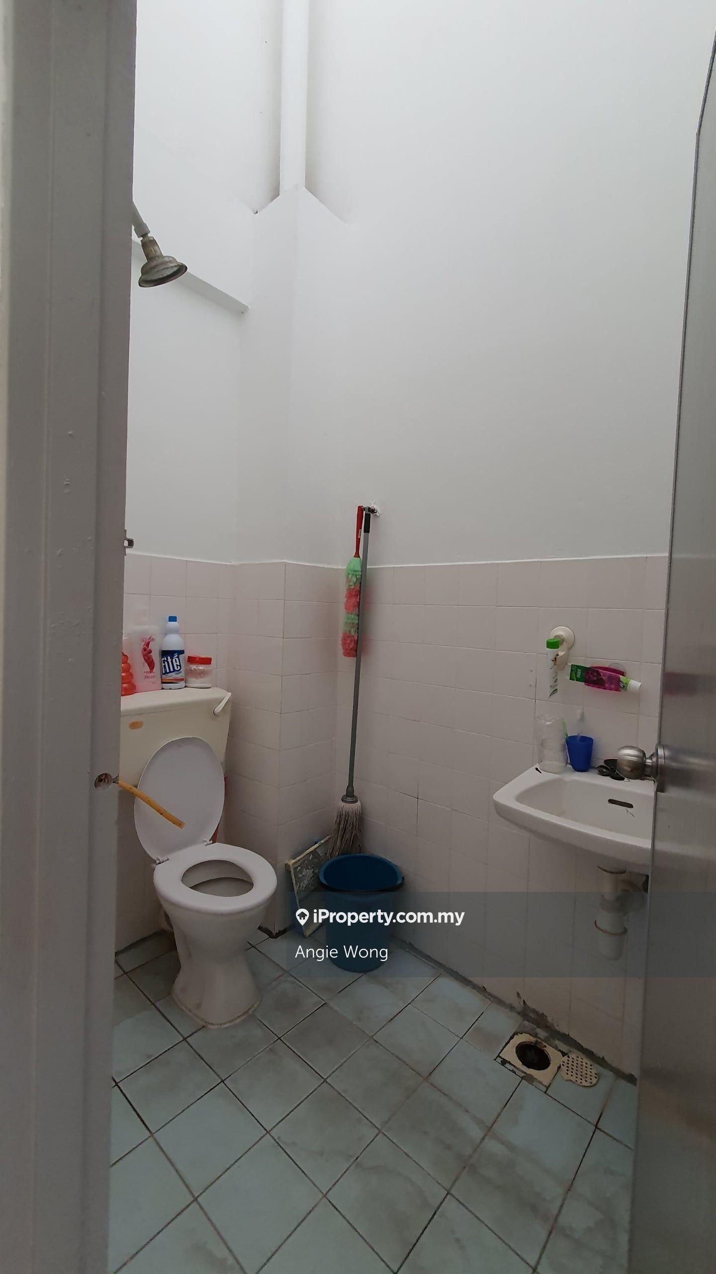 Rumah Berangkai 2 Tingkat untuk Dijual di Taman Rakan Cheras, Cheras oleh Angie Wong - iProperty.com.my