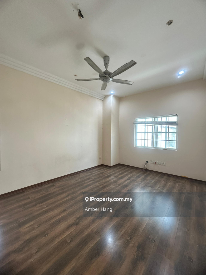 Bungalow House for Sale in Minden Heights, Gelugor by Amber Hang - iProperty.com.my