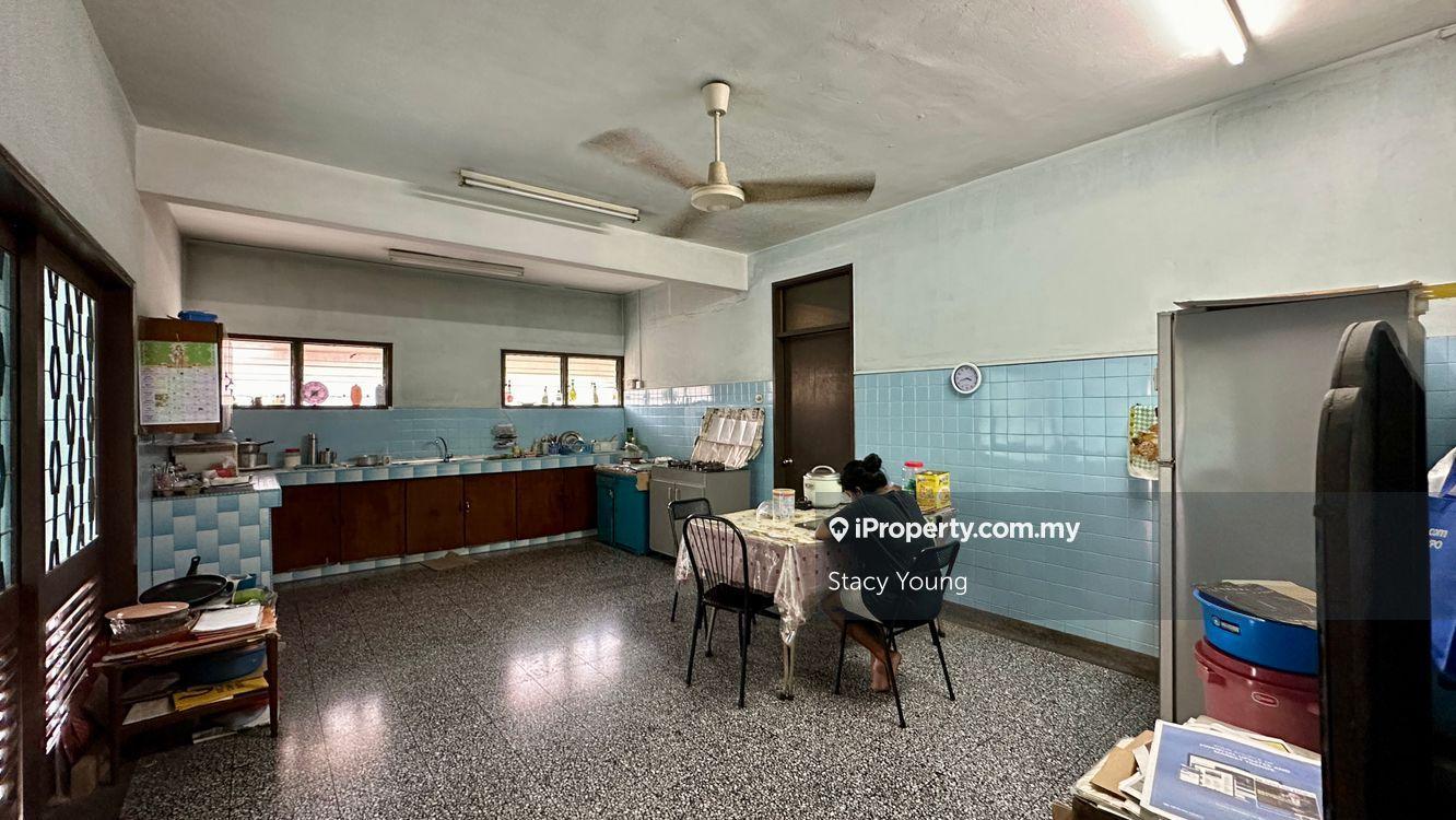 Bungalow House for Sale in Bangsar Bukit Persekutuan, Bangsar by Stacy Young - iProperty.com.my