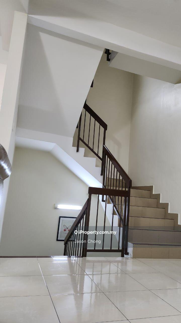 Rumah Berangkai 3 Tingkat untuk Dijual di Taman Bukit Kajang Baru, Kajang oleh Jason Chong - iProperty.com.my