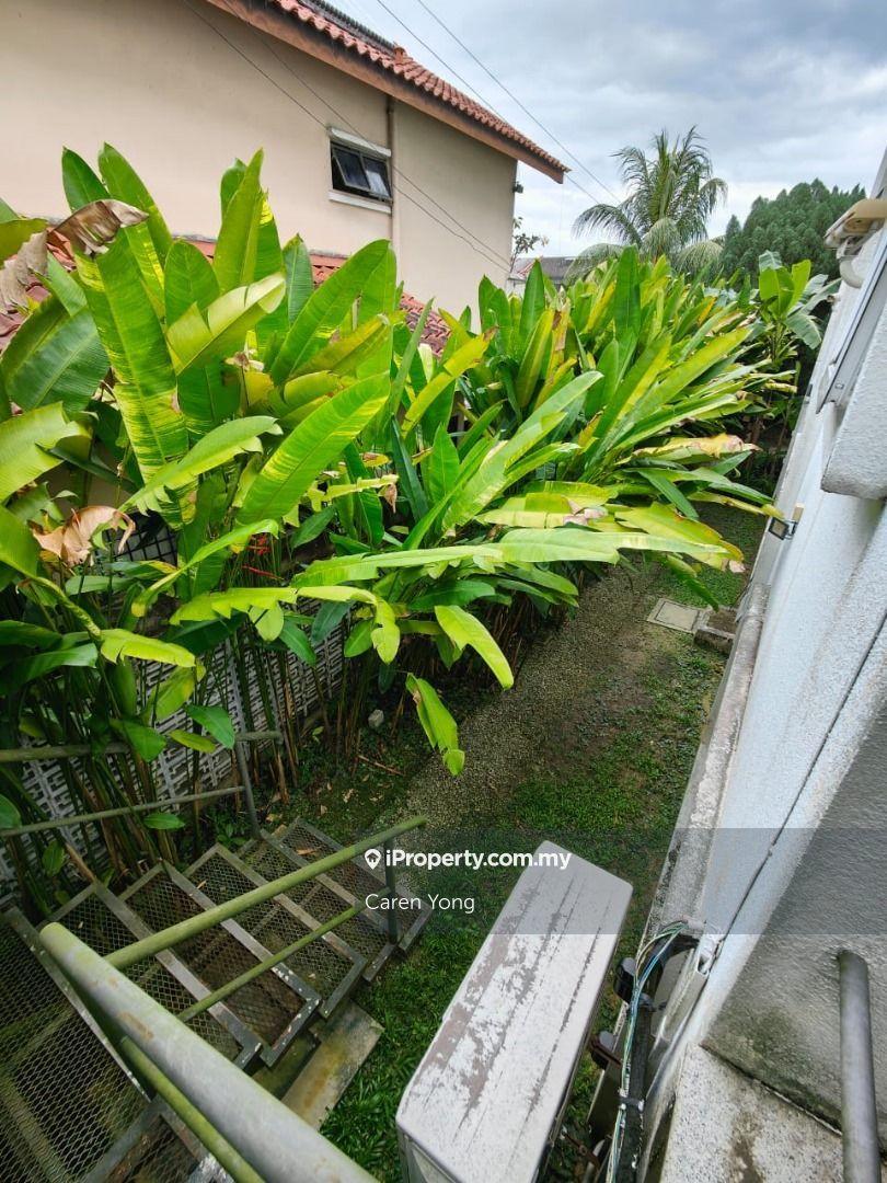 Bungalow House for Sale in Seapark, Petaling Jaya by Caren Yong - iProperty.com.my