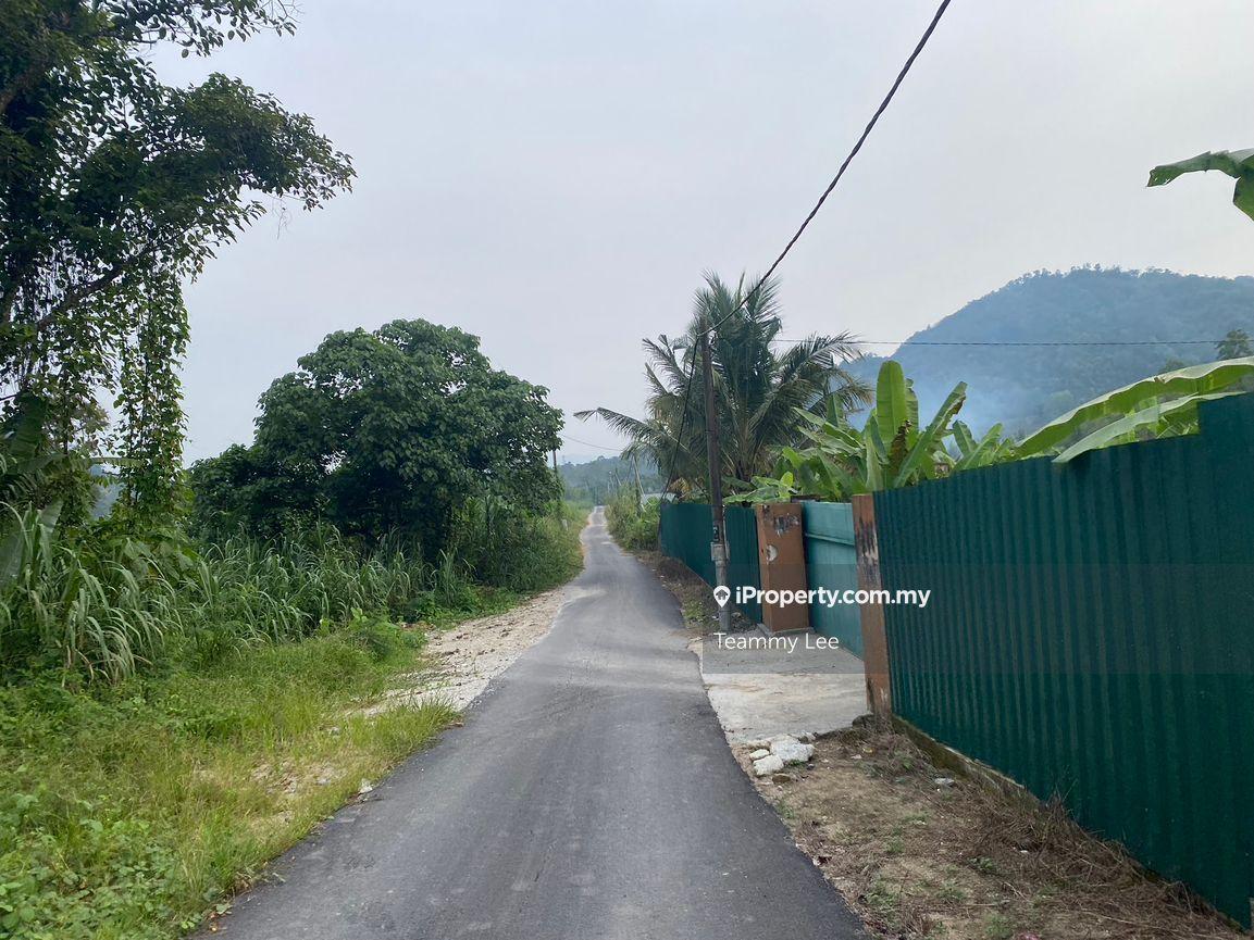 Tanah Pertanian untuk Dijual di Broga , Sak Da Tok Temple, Electric Ready, Tar Roa, Lenggeng oleh Teammy Lee - iProperty.com.my