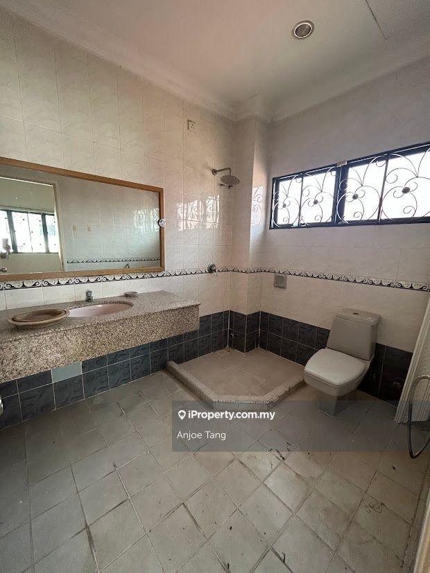 Bungalow House for Sale in Corner Unit Oncidium Heights, Shah Alam by Anjoe Tang - iProperty.com.my